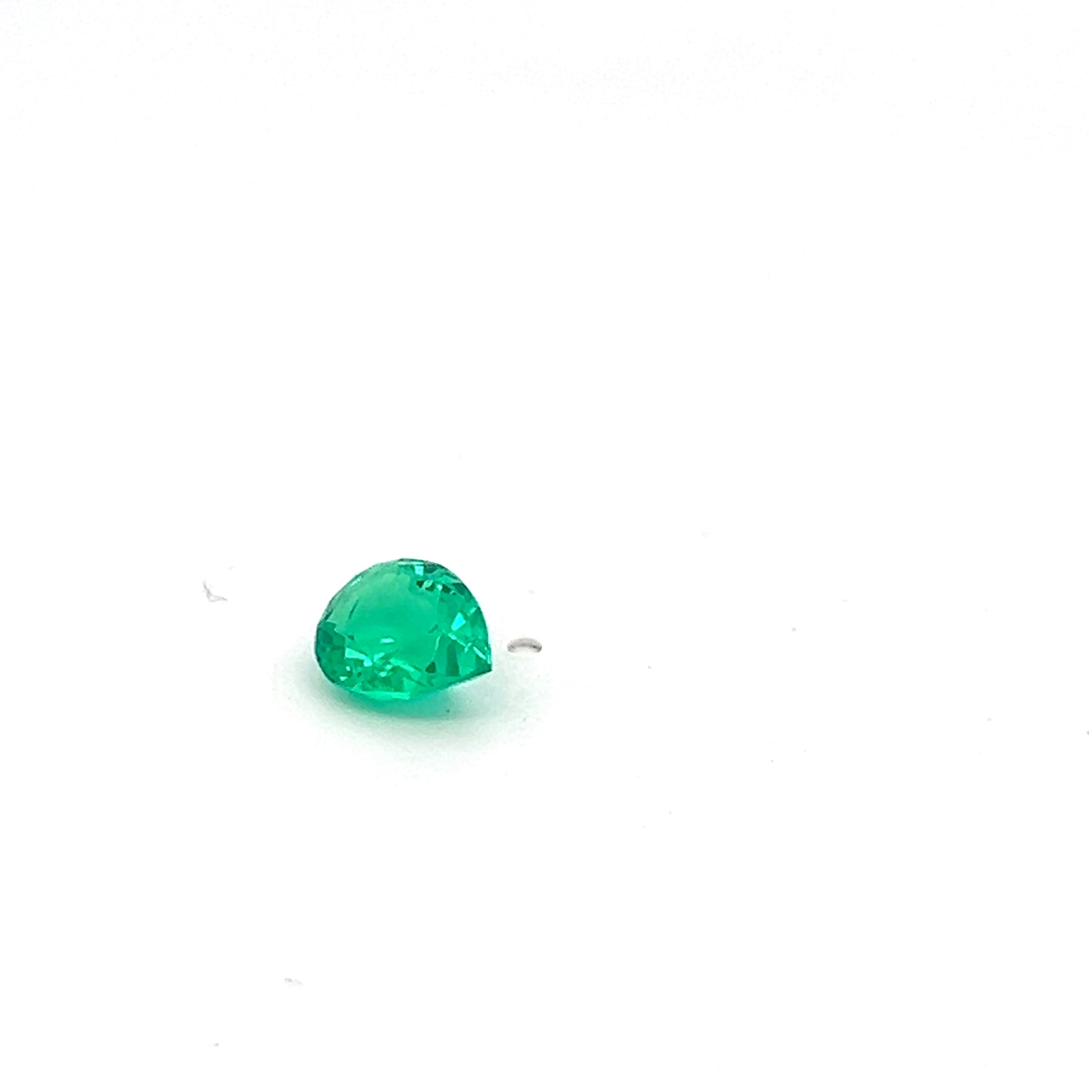 Colombian Lab Grown Green Emerald Pear 1.57Ct