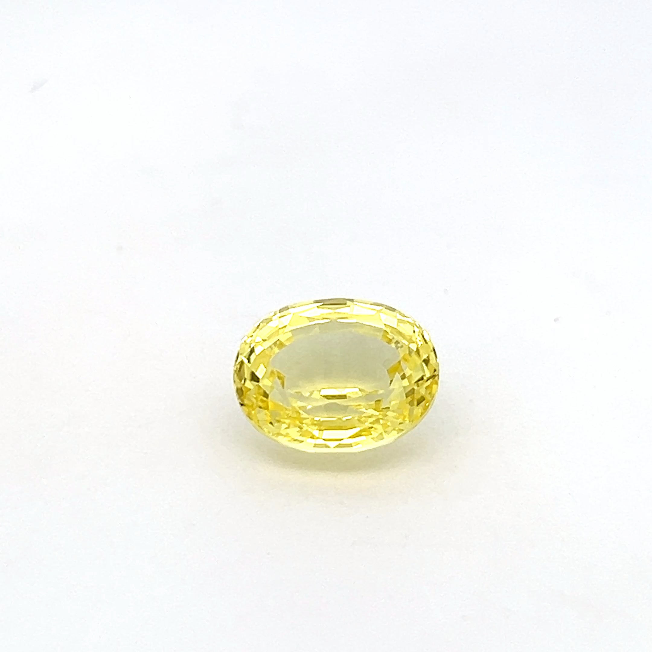 oval yellow sapphire 6.63ct